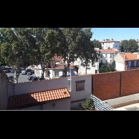 Hotel Charmant Chambre Bois *